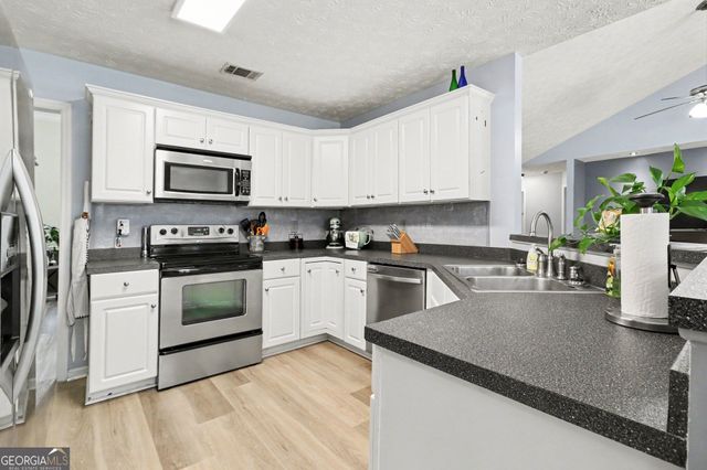 103 Madison Court, Lagrange, GA 30240