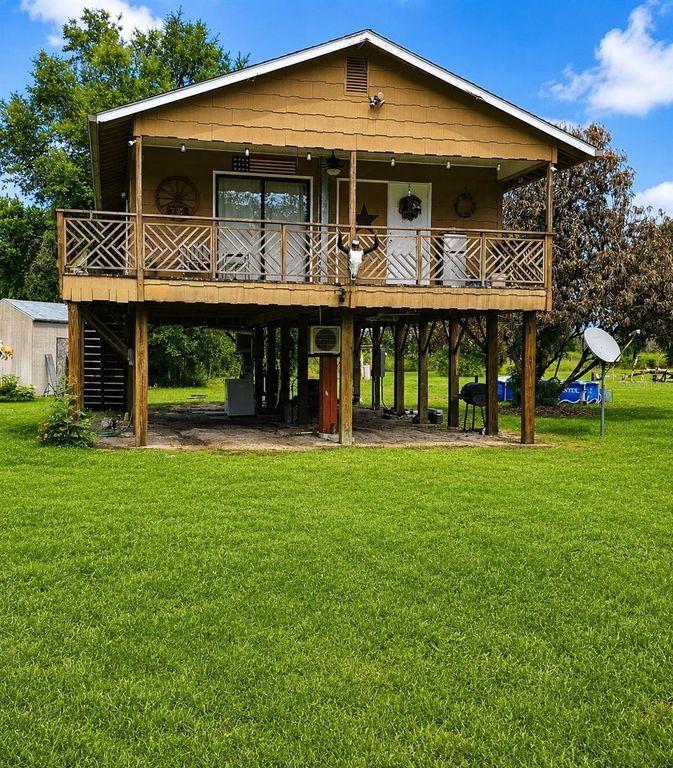 988 FAZZINI DR, Frostproof, FL 33843