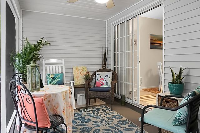 8169 Shadow Oak Drive, North Charleston, SC 29406