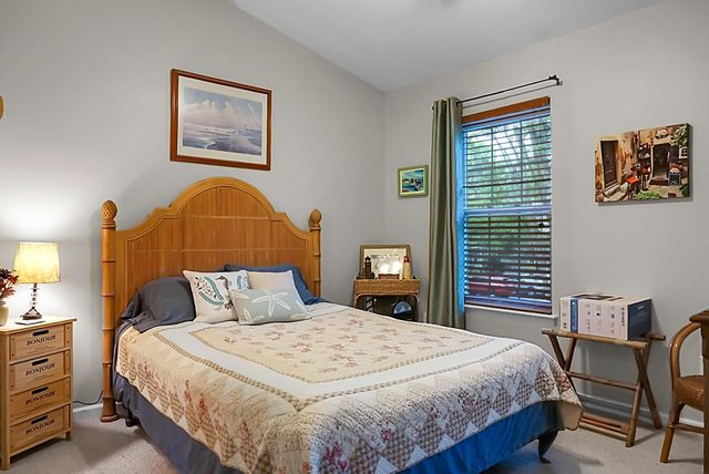 8169 Shadow Oak Drive, North Charleston, SC 29406