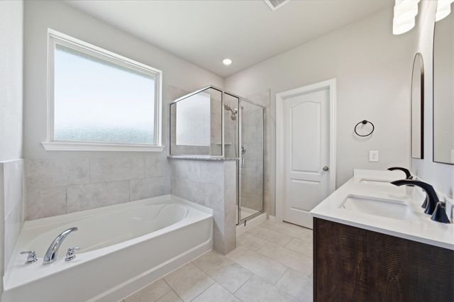 8303 Divot Trace, Fulshear, TX 77441