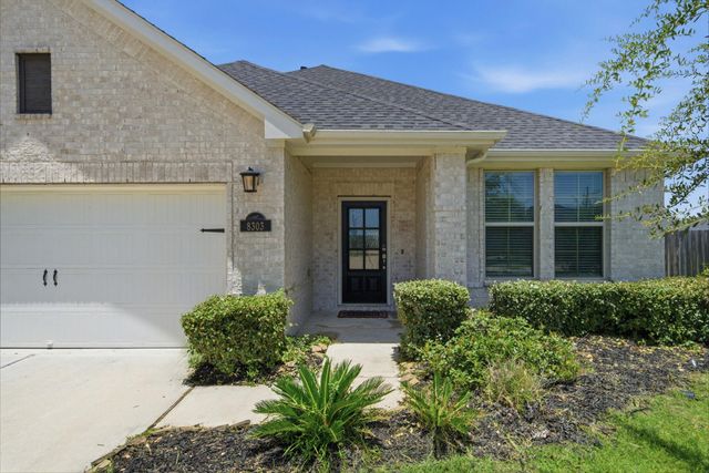 8303 Divot Trace, Fulshear, TX 77441