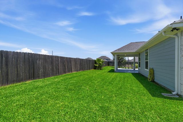 8303 Divot Trace, Fulshear, TX 77441