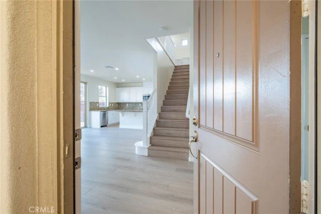 3301 Terrace Ridge, Long Beach, CA 90804