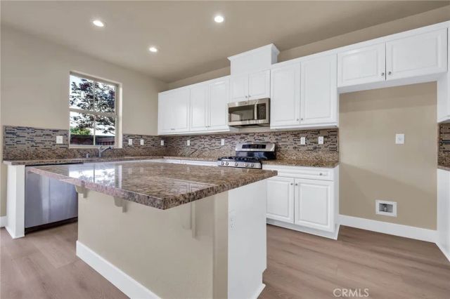 3301 Terrace Ridge, Long Beach, CA 90804