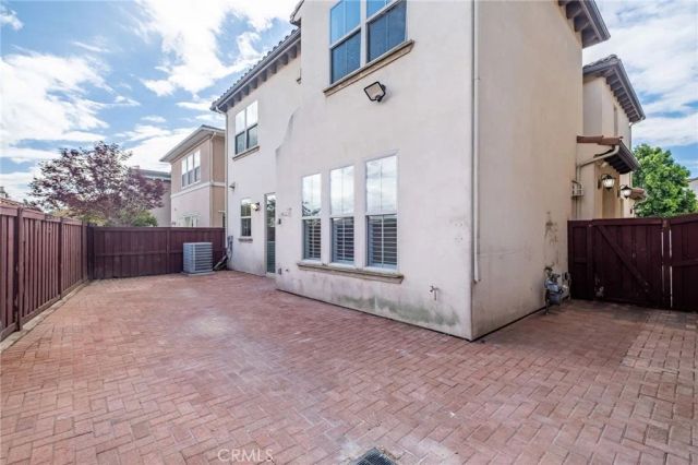 3301 Terrace Ridge, Long Beach, CA 90804