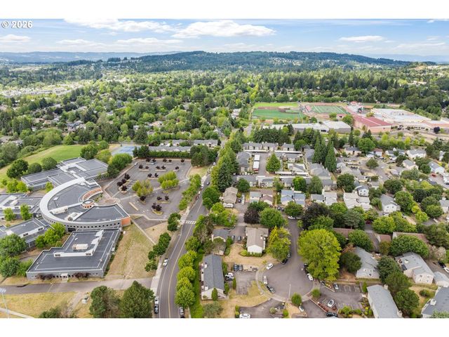 12195 Sw SPUR Ct, Beaverton, OR 97008