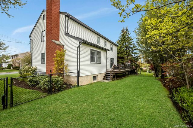 1 Brothers Circle, Eastchester, NY 10709