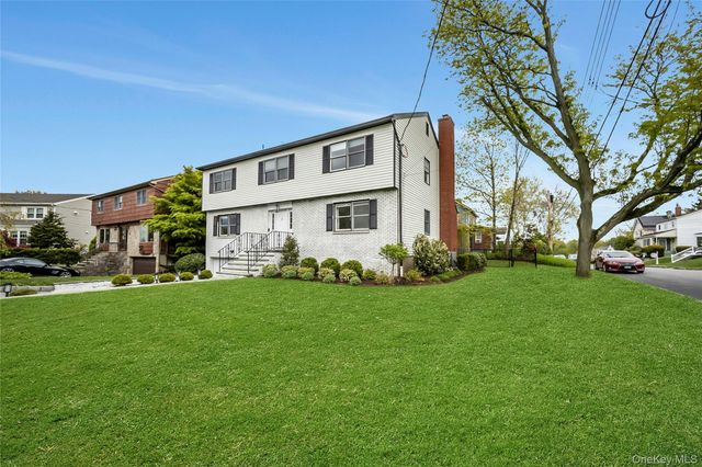 1 Brothers Circle, Eastchester, NY 10709