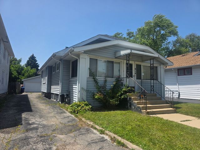 614 N Butrick Street, Waukegan, IL 60085