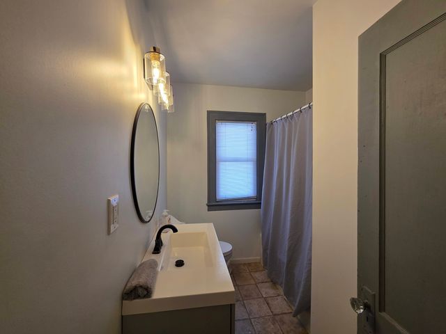 614 N Butrick Street, Waukegan, IL 60085