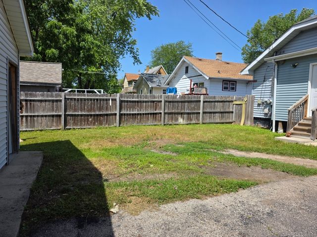 614 N Butrick Street, Waukegan, IL 60085