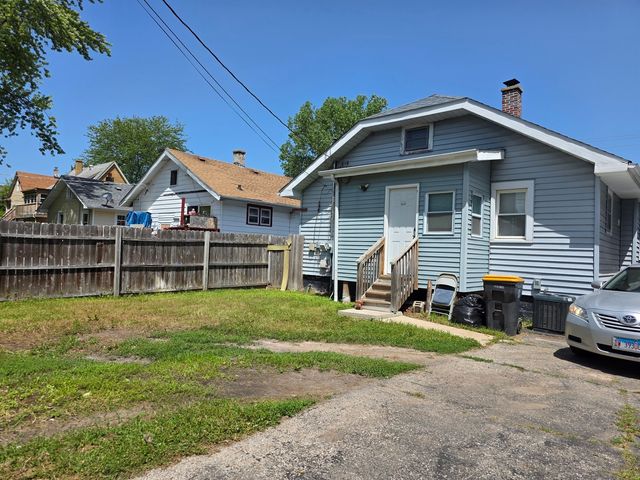 614 N Butrick Street, Waukegan, IL 60085
