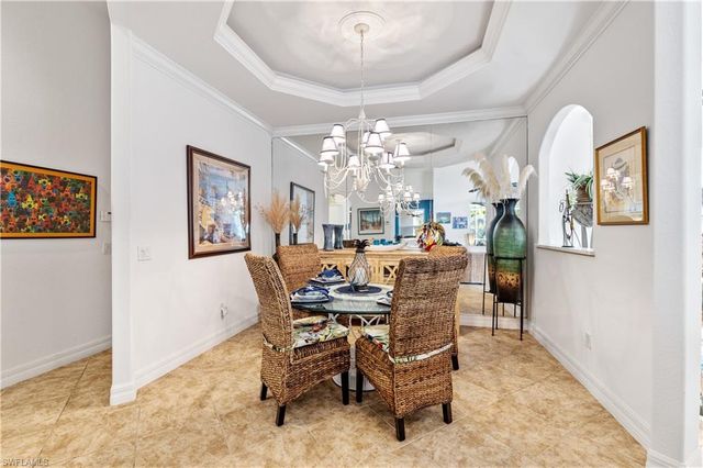 909 SW 22nd TER, Cape Coral, FL 33991