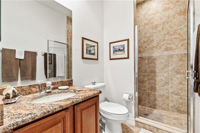 909 SW 22nd TER, Cape Coral, FL 33991