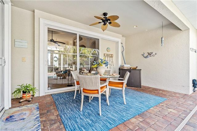 909 SW 22nd TER, Cape Coral, FL 33991