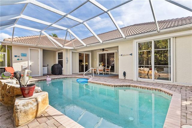 909 SW 22nd TER, Cape Coral, FL 33991