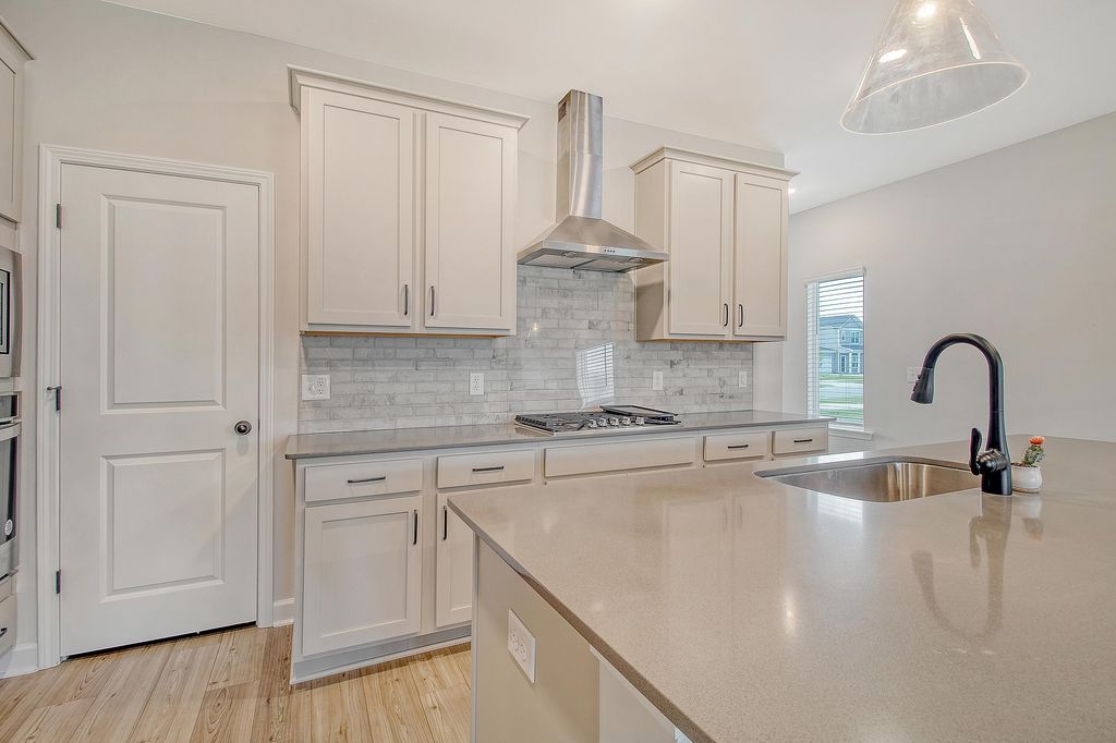 Image 4 of property listing at 299 Lucca Drive, Summerville, SC 29486