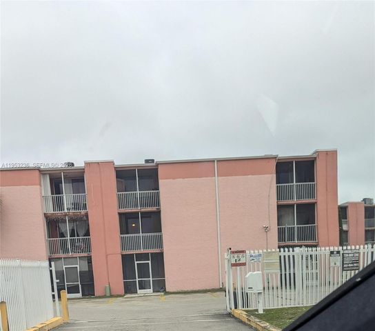 19715 SW 114th Ave 357, Miami, FL 33157