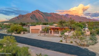 8100 N Mountainside Avenue, Oro Valley, AZ 85704