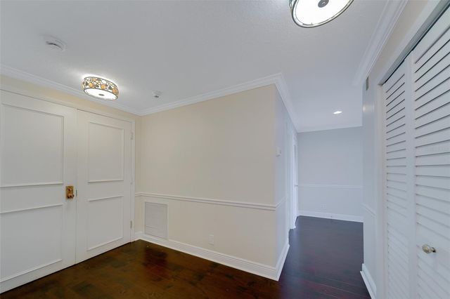 8 BELLEVIEW BOULEVARD 308, Belleair, FL 33756