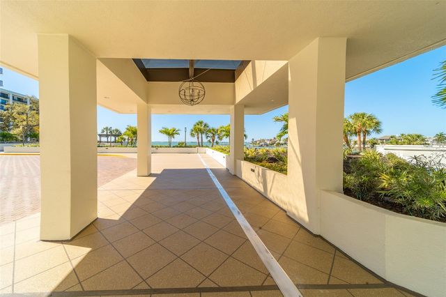 8 BELLEVIEW BOULEVARD 308, Belleair, FL 33756