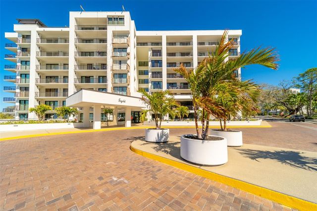 8 BELLEVIEW BOULEVARD 308, Belleair, FL 33756