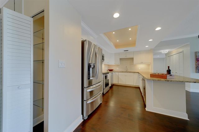 8 BELLEVIEW BOULEVARD 308, Belleair, FL 33756