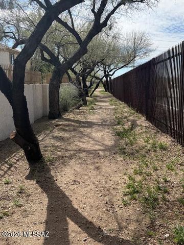 2454 E Blue Diamond Drive, Tucson, AZ 85718