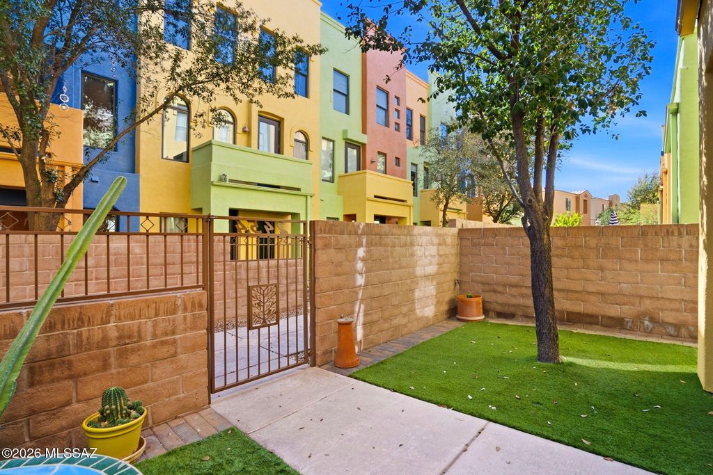 2454 E Blue Diamond Drive, Tucson, AZ 85718