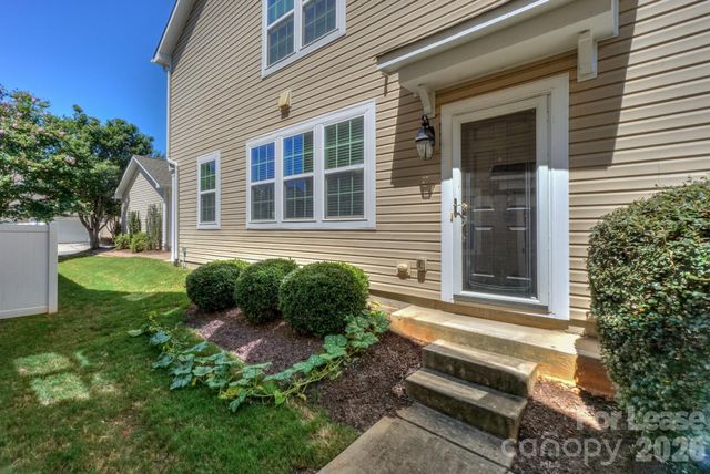 8273 Viewpoint Lane, Cornelius, NC 28031