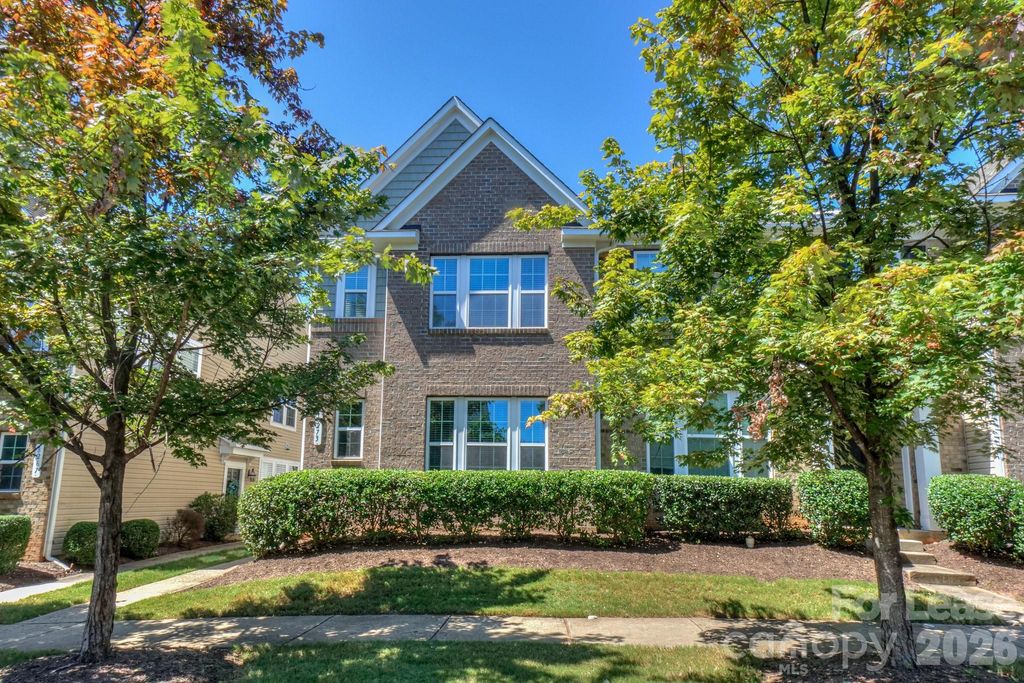 8273 Viewpoint Lane, Cornelius, NC 28031