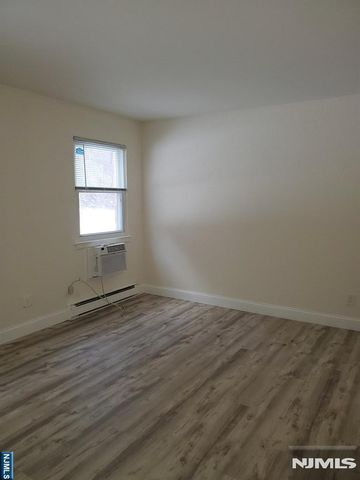100 Pierson Miller C52, Pompton Lakes, NJ 07442