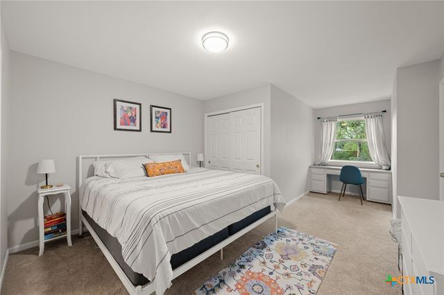 622 Thousand Oaks Loop, San Marcos, TX 78666