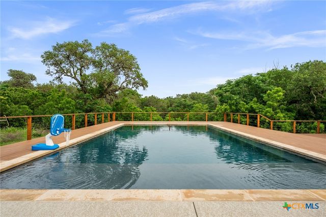 622 Thousand Oaks Loop, San Marcos, TX 78666