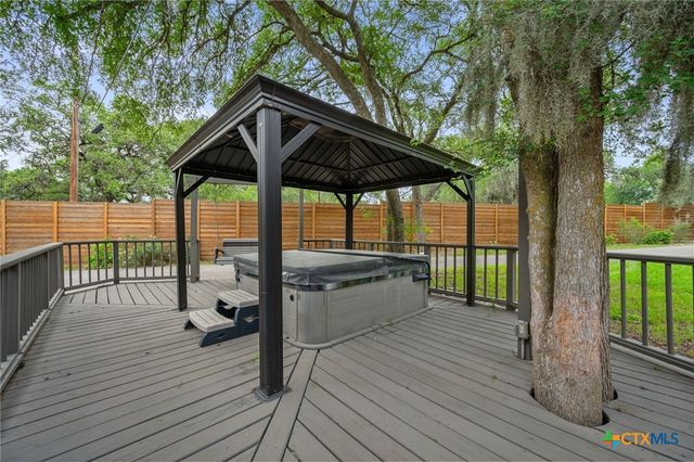 622 Thousand Oaks Loop, San Marcos, TX 78666