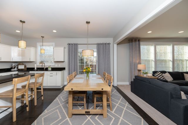 6111 Oak Hollow Court, Midland, MI 48640