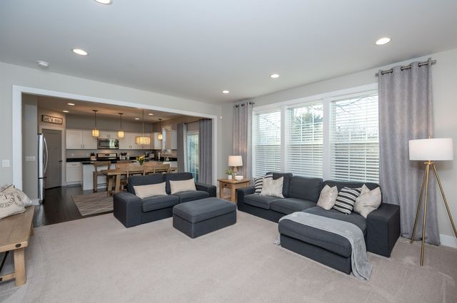 6111 Oak Hollow Court, Midland, MI 48640