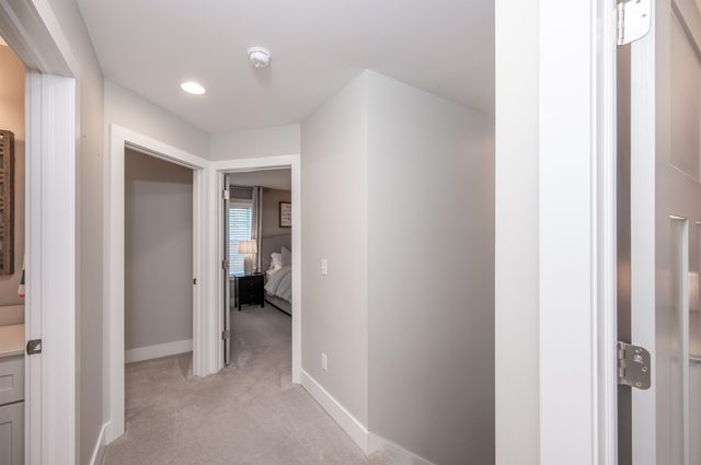 6111 Oak Hollow Court, Midland, MI 48640