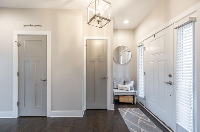 6111 Oak Hollow Court, Midland, MI 48640