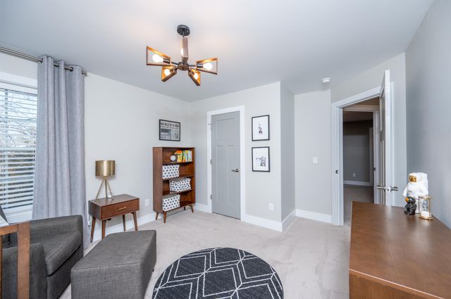 6111 Oak Hollow Court, Midland, MI 48640