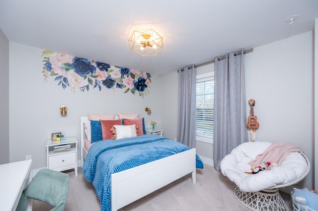 6111 Oak Hollow Court, Midland, MI 48640