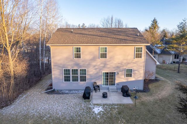 6111 Oak Hollow Court, Midland, MI 48640