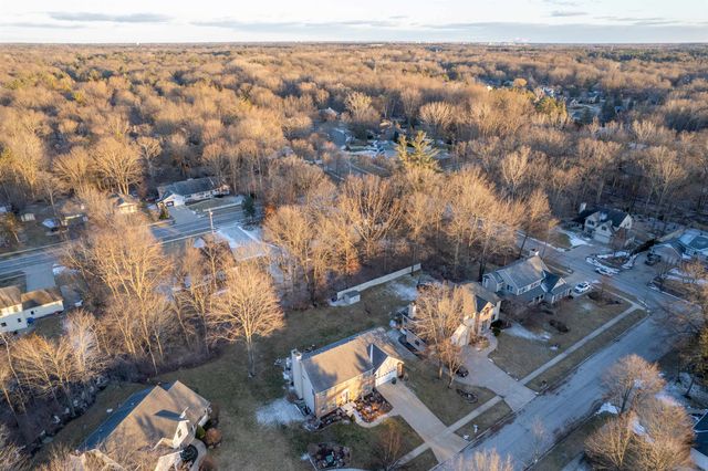 6111 Oak Hollow Court, Midland, MI 48640