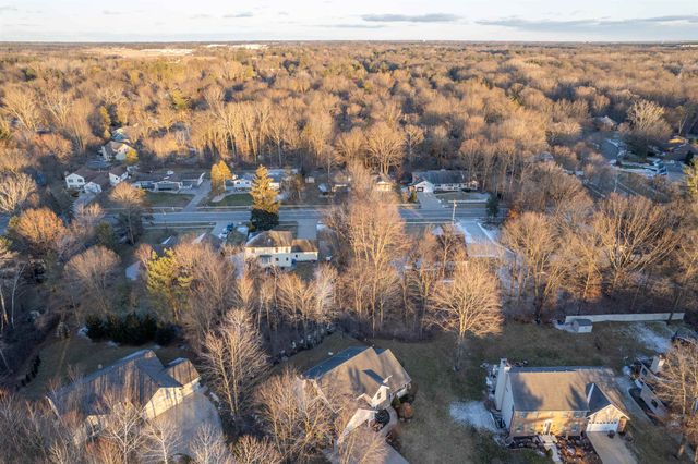 6111 Oak Hollow Court, Midland, MI 48640