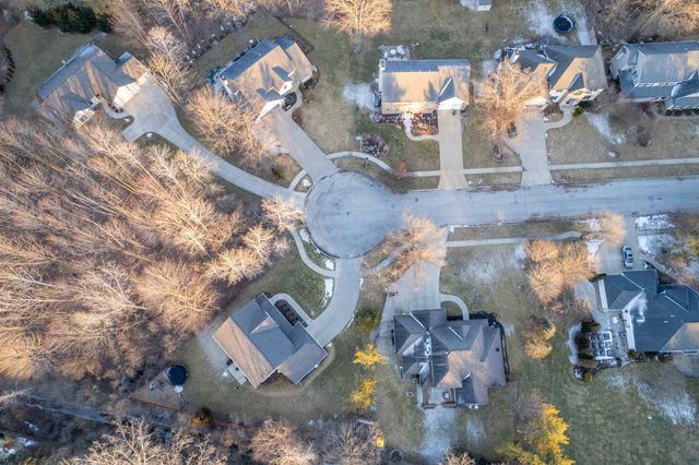 6111 Oak Hollow Court, Midland, MI 48640