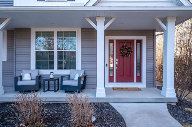 6111 Oak Hollow Court, Midland, MI 48640