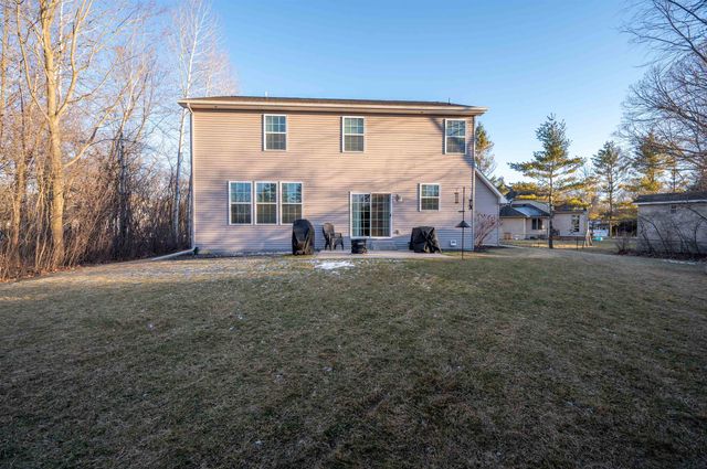 6111 Oak Hollow Court, Midland, MI 48640