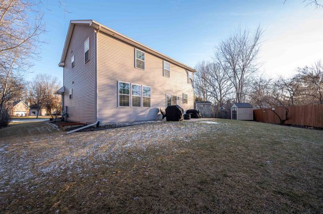 6111 Oak Hollow Court, Midland, MI 48640