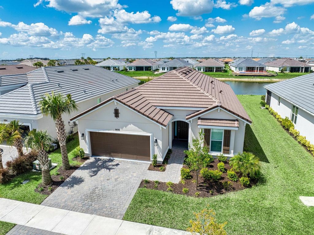 9876 SW Santini Road, Port St. Lucie, FL 34987